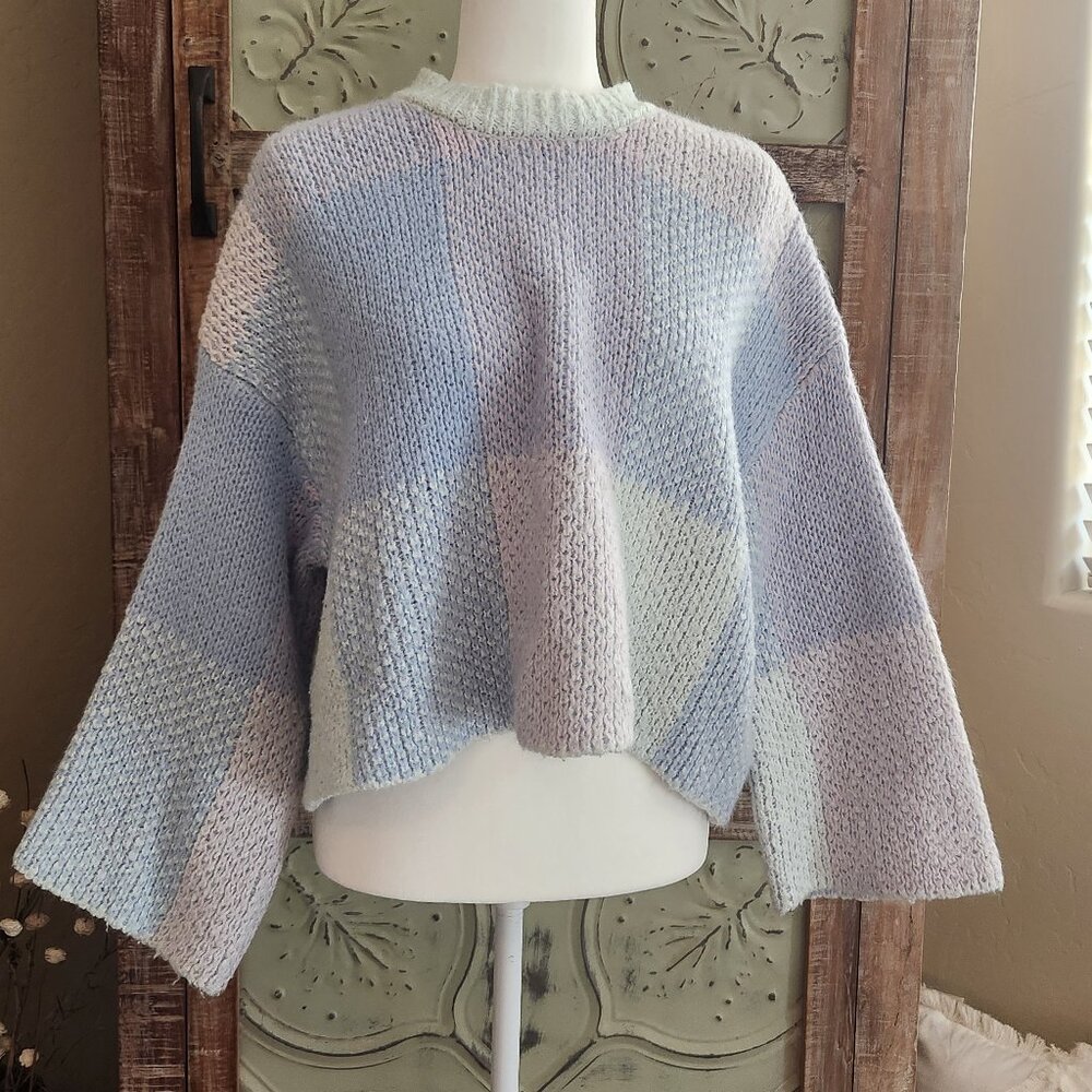 Jessica Simpson Pastel Color Block Bell Sleeve Knitted Cropped Sweater | Medium